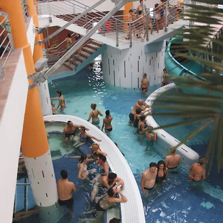 派兹奥温泉酒店 招待所 4*